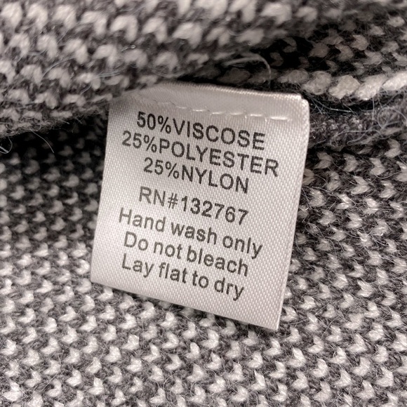 Baciano soft knitted loose fit sweater​​​​​​​​​​​ - Picture 8 of 9